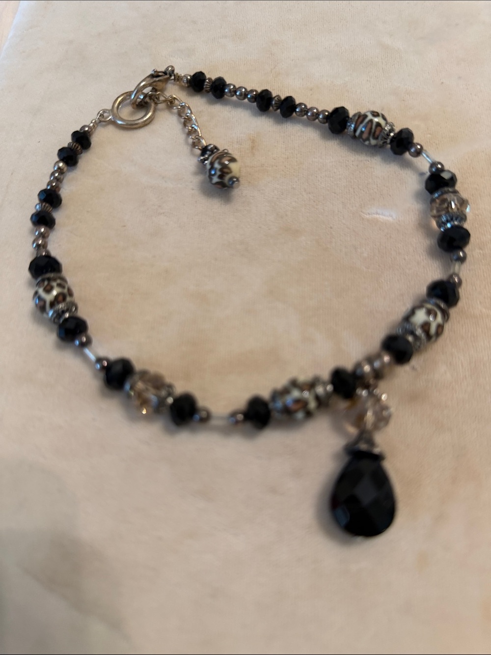 SLEEK Fashion Jewelry Black and Silver Beaded Boot anklet with Teardrop Charm
